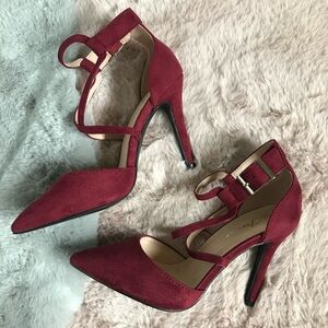 New Forever burgundy suede heels